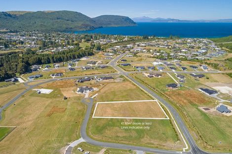 Photo of property in 4 Ribbonwood Lane, Kinloch, Taupo, 3377