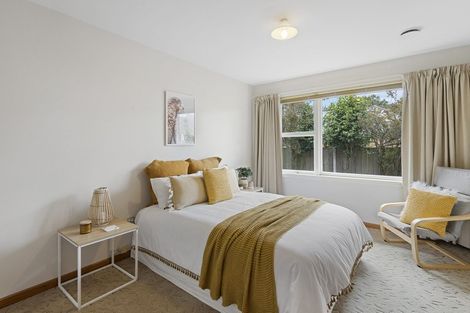 Photo of property in 1/98 Crofton Road, Harewood, Christchurch, 8051