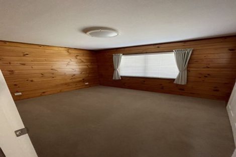 Photo of property in 12 Rifleman Rise, Unsworth Heights, Auckland, 0632