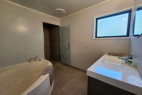 Photo of property in 2 Heatherlea Street, Outer Kaiti, Gisborne, 4010