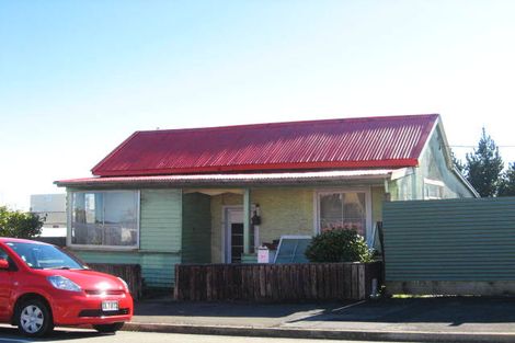 Photo of property in 21 Chapel Street, Greymouth, 7805