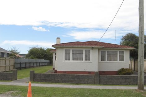 Photo of property in 21 Selwyn Crescent, College Estate, Whanganui, 4500