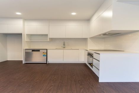 Photo of property in 5 Rangimarie Close, Opaheke, Papakura, 2113