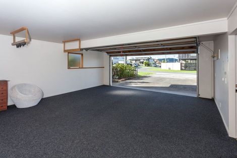 Photo of property in 102 Saint Patricks Row, Whangamata, 3620