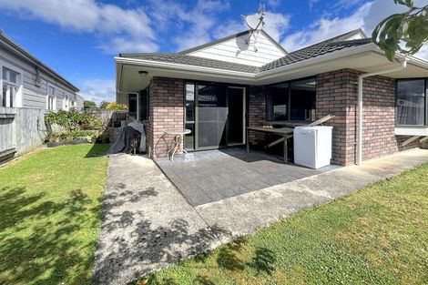 Photo of property in 45 Stewart Crescent, Hokowhitu, Palmerston North, 4410