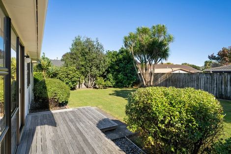 Photo of property in 25 Cedar Drive, Paraparaumu Beach, Paraparaumu, 5032