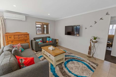 Photo of property in 6 Magnolia Crescent, Tawhero, Whanganui, 4501