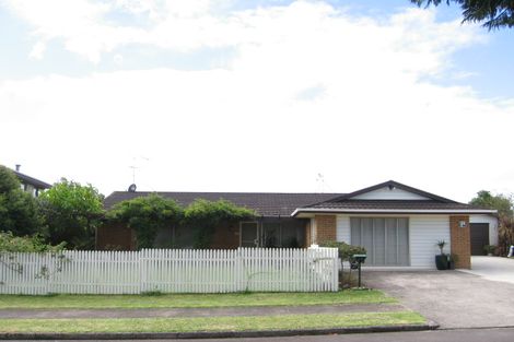 Photo of property in 37 Hedge Row, Sunnyhills, Auckland, 2010