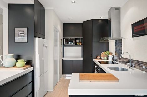 Photo of property in 22 Routly Avenue, Pukekohe, 2120