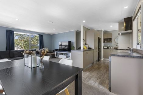 Photo of property in 73 Heta Road, Highlands Park, New Plymouth, 4312