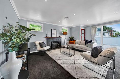 Photo of property in 10d Govett Avenue, Frankleigh Park, New Plymouth, 4310