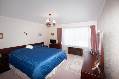 Photo of property in 27 Cranwell Street, Churton Park, Wellington, 6037