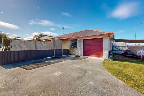 Photo of property in 15 Robinson Street, Rakaia, 7710