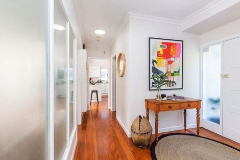 Photo of property in 45 Delhi Crescent, Khandallah, Wellington, 6035