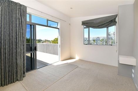 Photo of property in 37 Gledstane Road, Stanmore Bay, Whangaparaoa, 0932
