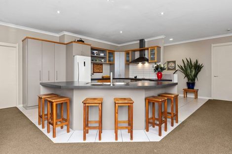 Photo of property in 88 Brookvale Road, Havelock North, 4130