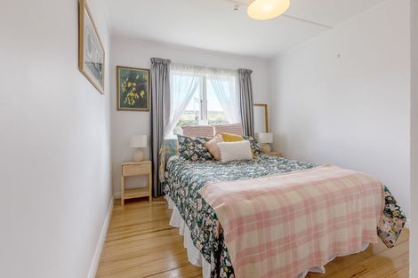 Photo of property in 51 Bibby Street, Waipawa, 4210