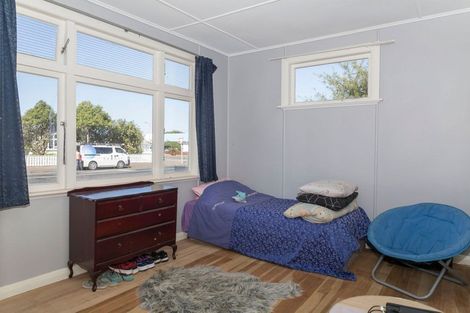 Photo of property in 29 Tennyson Street, Dannevirke, 4930