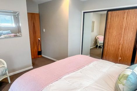 Photo of property in 2/9 Campbell Street, Sumner, Christchurch, 8081