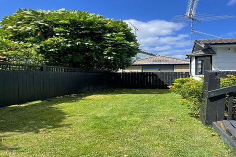 Photo of property in 2/111 Victoria Street, Onehunga, Auckland, 1061