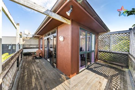 Photo of property in 24 Matuhi Street, Tirohanga, Lower Hutt, 5010