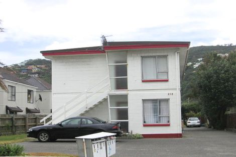 Photo of property in 218 Onepu Road, Lyall Bay, Wellington, 6022