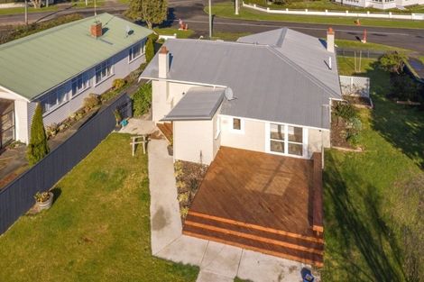Photo of property in 4 Muir Street, Gonville, Whanganui, 4501