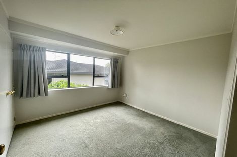 Photo of property in 35 Peretao Rise, The Gardens, Auckland, 2105