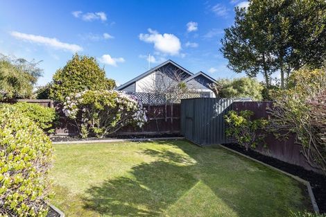 Photo of property in 19b Juniper Place, Burnside, Christchurch, 8053