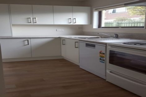 Photo of property in 4/19 Grove Road, Addington, Christchurch, 8024