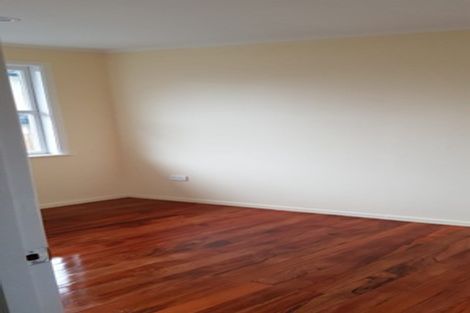 Photo of property in 108 Rathgar Road, Henderson, Auckland, 0610