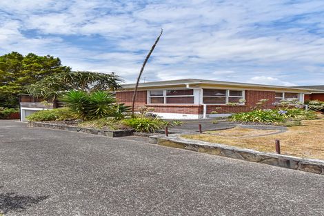 Photo of property in 34 Lawrence Crescent, Hillpark, Auckland, 2102