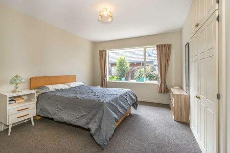 Photo of property in 2/424 Harewood Road, Harewood, Christchurch, 8051