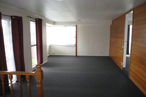 Photo of property in 22 Glen Close, Glen Eden, Auckland, 0602