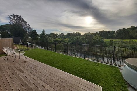 Photo of property in 6a Queens Road, Glen Avon, New Plymouth, 4312