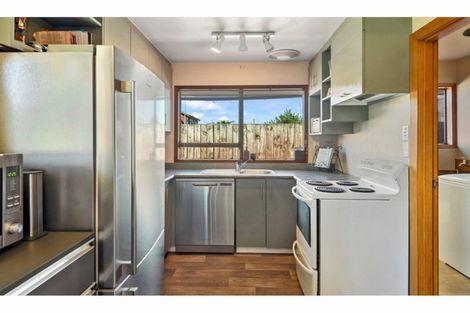 Photo of property in 2/18 Peer Street, Upper Riccarton, Christchurch, 8041