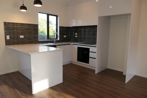 Photo of property in 19 Eastview Road, Glen Innes, Auckland, 1072