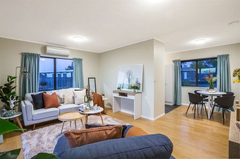 Photo of property in 17 The Bollard, Whitby, Porirua, 5024