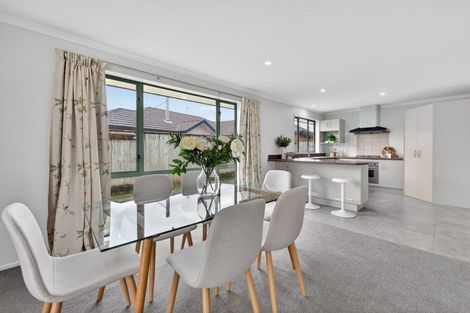Photo of property in 42 Brooklyn Heights Drive, Kelvin Grove, Palmerston North, 4414