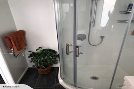 Photo of property in 125 Chamberlain Road, Massey, Auckland, 0614