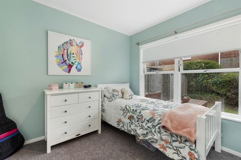 Photo of property in 3/40 Lake Road, Narrow Neck, Auckland, 0624