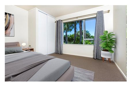 Photo of property in 6 Greville Road, Pinehill, Auckland, 0632