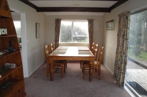 Photo of property in 168 Tutere Street, Waikanae Beach, Waikanae, 5036