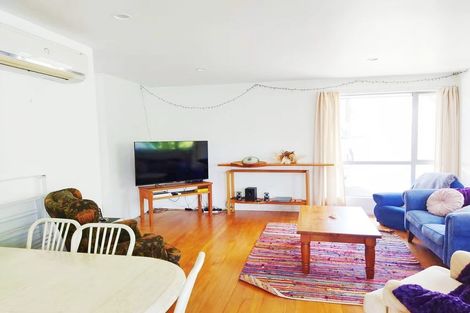 Photo of property in 103a Coronation Road, Hillcrest, Auckland, 0627