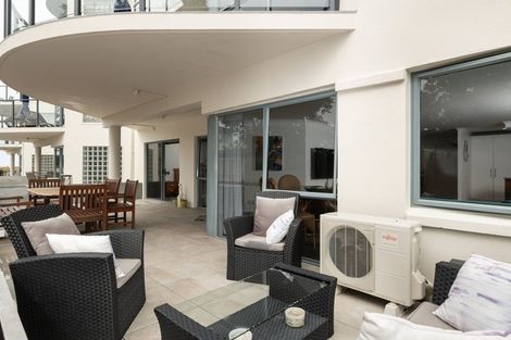 Photo of property in 205/178 Marine Parade, Mount Maunganui, 3116