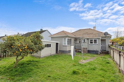 Photo of property in 52 Claude Street, Fairfield, Hamilton, 3214