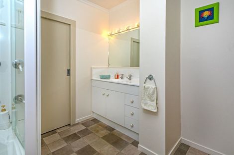 Photo of property in 120 Onemana Drive, Onemana, Whangamata, 3691