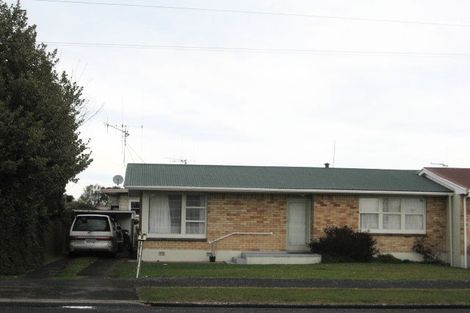 Photo of property in 2 Powells Road, Enderley, Hamilton, 3214