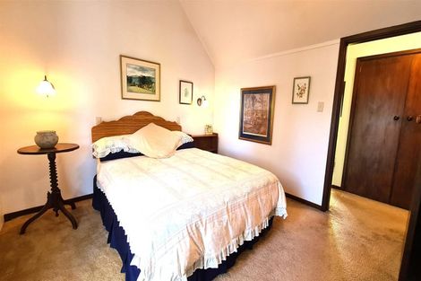 Photo of property in 2/4 Egmont Place, Bishopdale, Christchurch, 8051