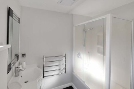 Photo of property in 55 Hungerford Road, Houghton Bay, Wellington, 6023